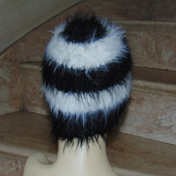 RARE Hansel from Basel Beanie Hat Black Prototype Fuzzy Y2K Winter Cabin Classic - Picture 5 of 6